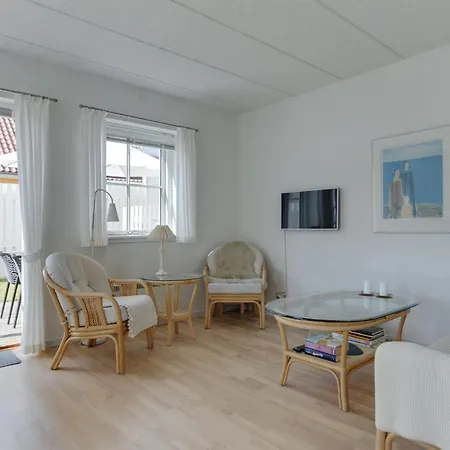 Apartamento Cornel - 290m From The Sea By Interhome